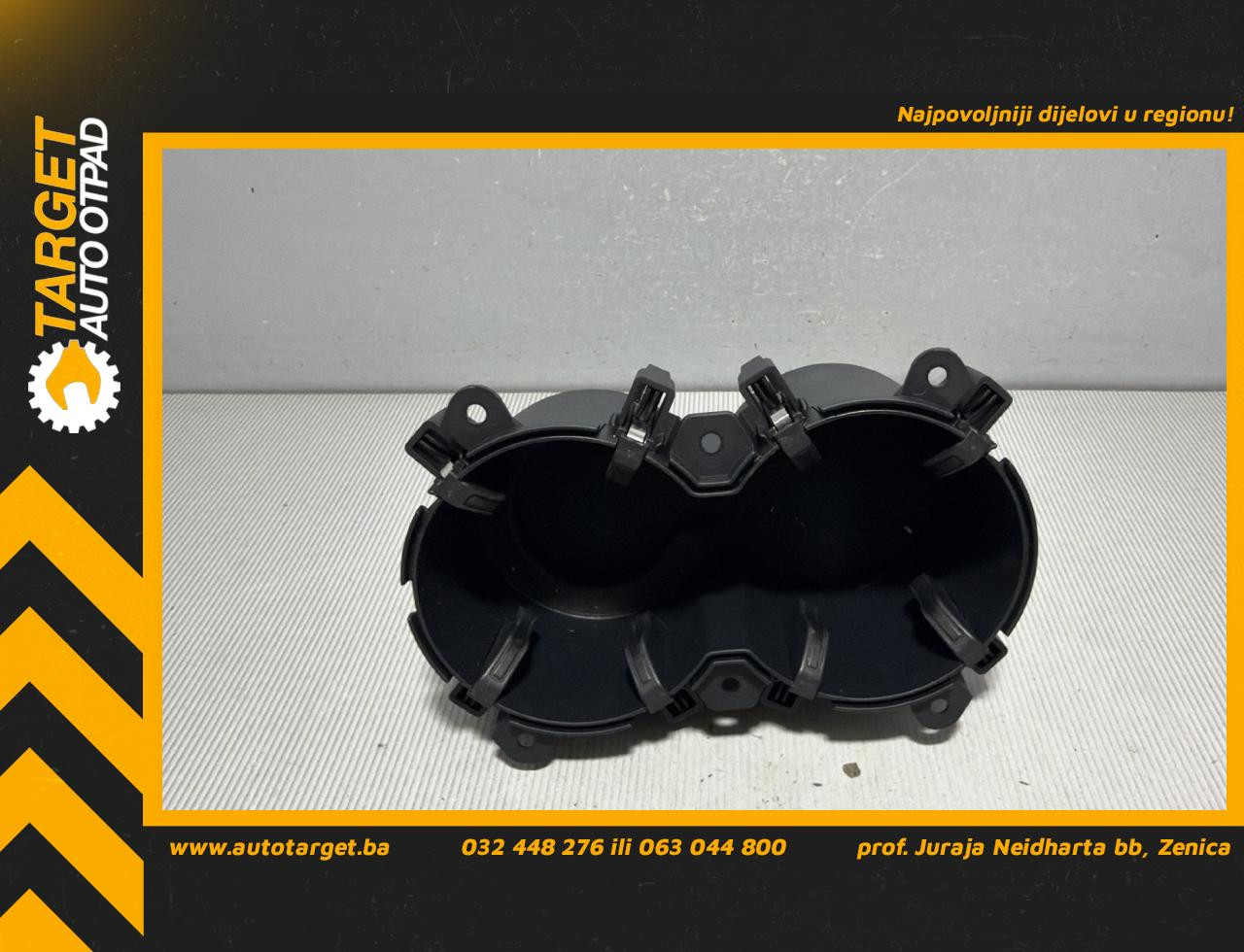 DIJELOVI PLASTIKA AUDI Q5 > 12-16 2.0 8R0862533B