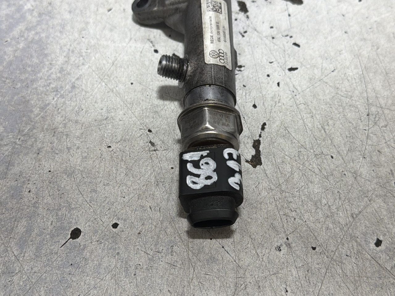 DIJELOVI SENZOR PRITISKA GORIVA VW GOLF 6 > 08-12 1.6 03L906051