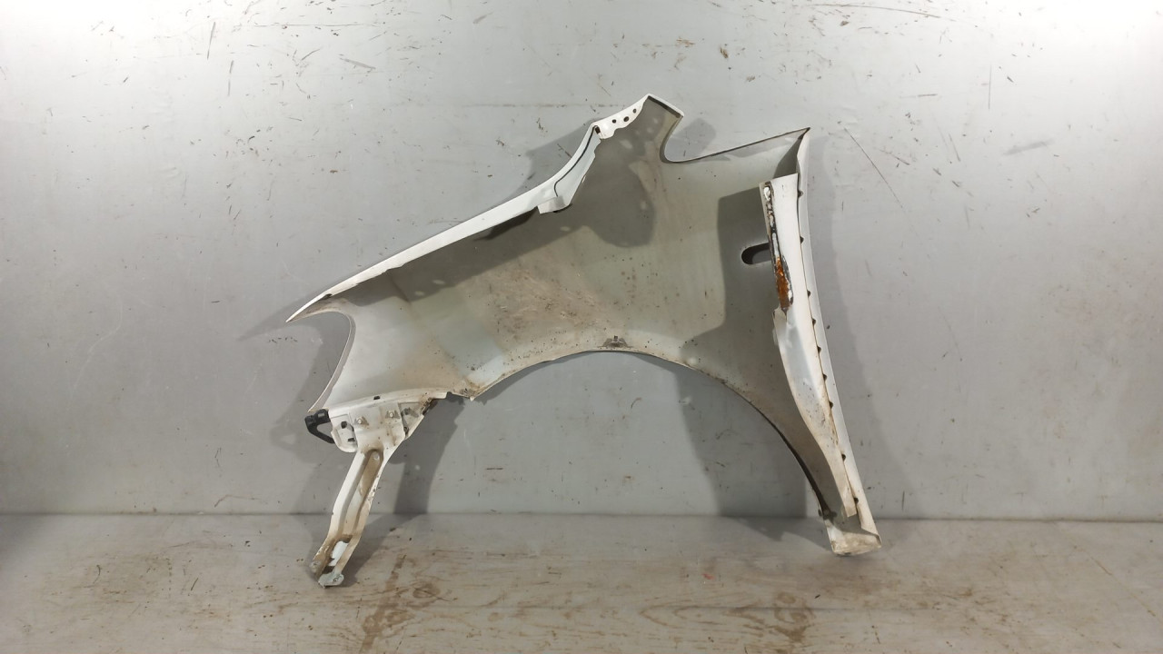 DIJELOVI BLATOBRAN VW CADDY > 10-15 1T0821156
