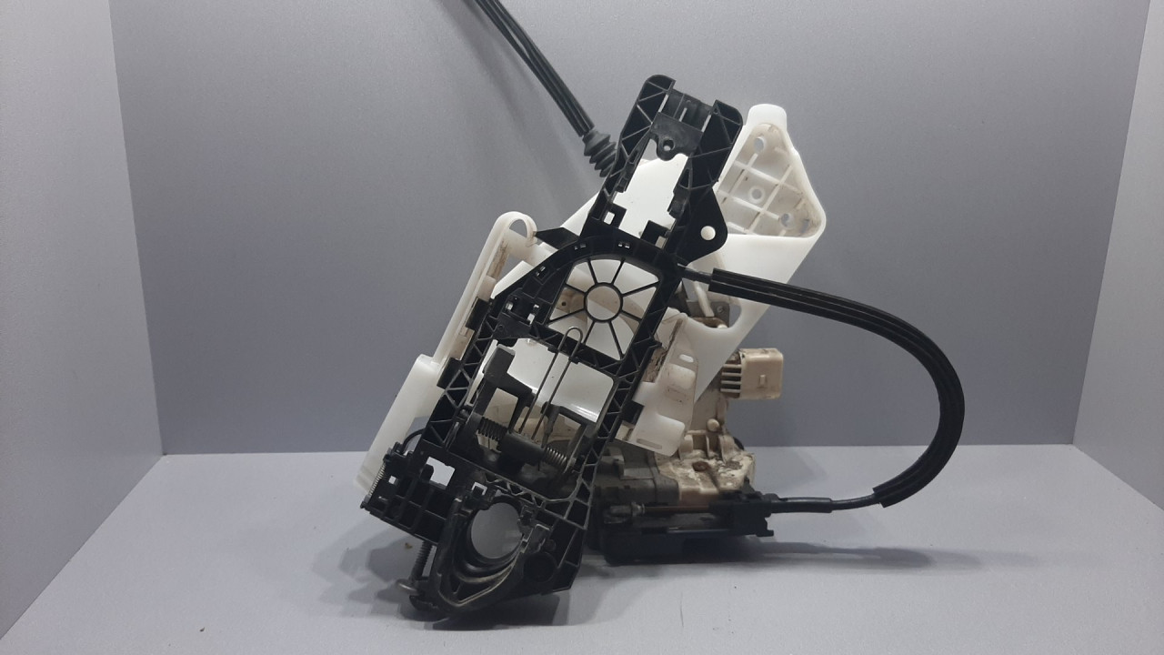BRAVA VRATA VW PASSAT B6 > 05-10 3C4839016A
