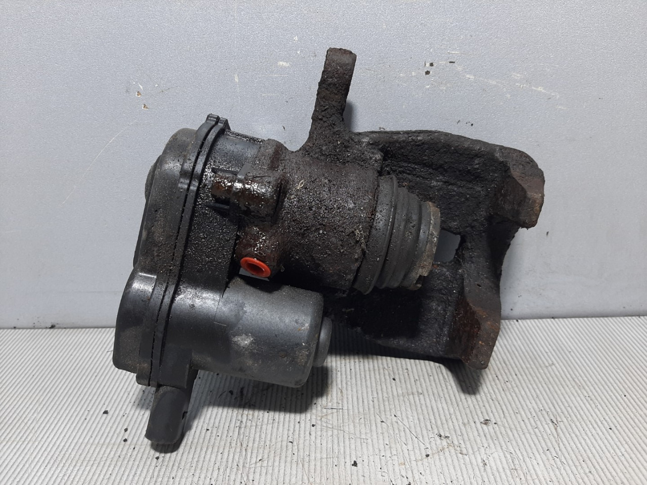KOCIONA KLJESTA AUDI A4 (B8) > 07-11 32335478