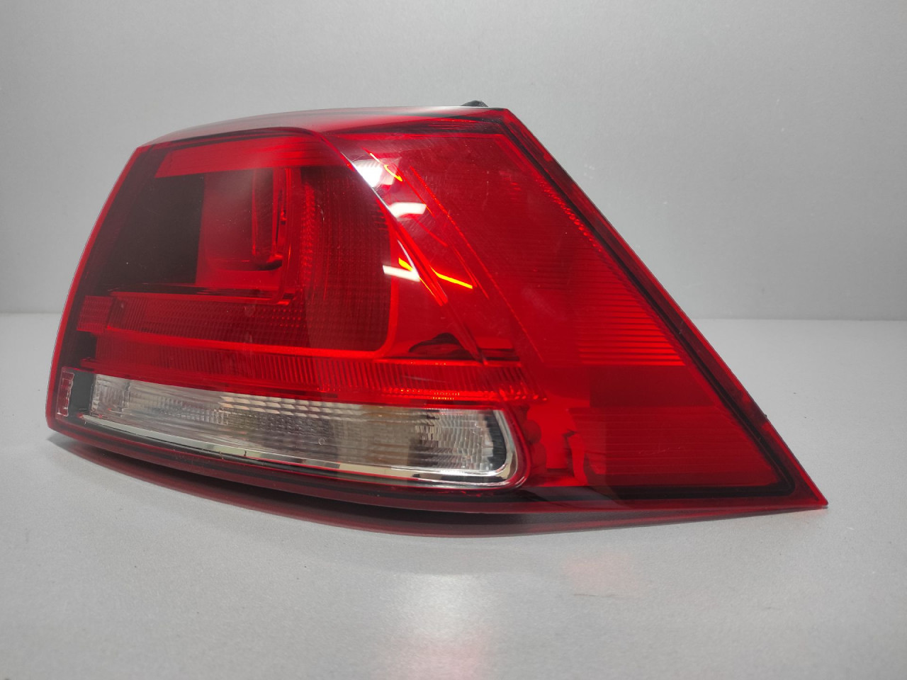 DIJELOVI STOP SVJETLO VW GOLF 7 > 12-16 5G0945096M