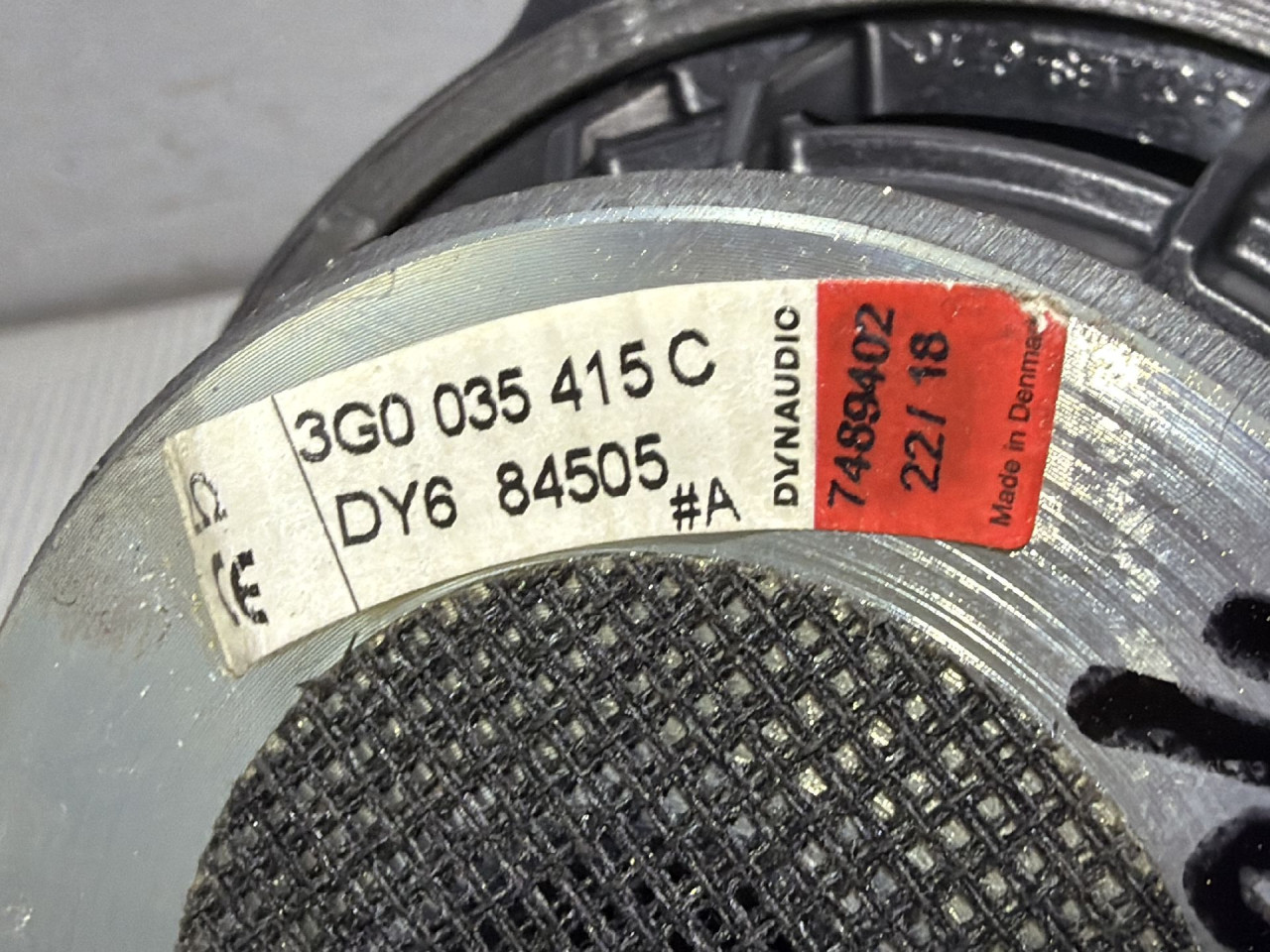 DIJELOVI ZVUCNIK VW PASSAT B8 > 14-19 2.0 3G0035415C