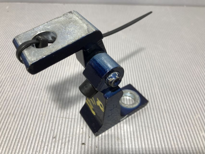 DIJELOVI BAGLAMA VW GOLF PLUS > 14- 8K0831402P