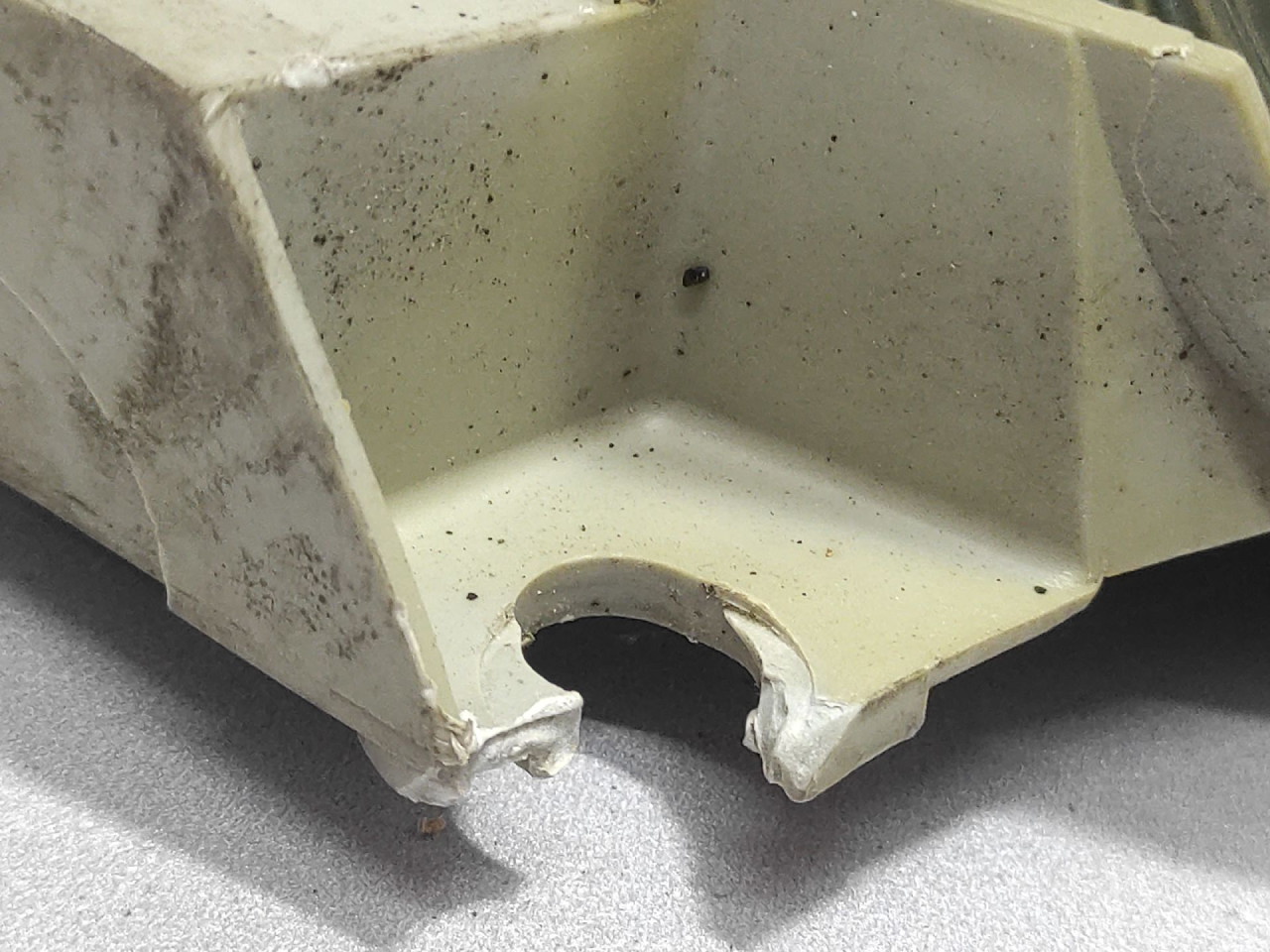 DIJELOVI FAR SAAB 9-5 > 97-06 E202A6024