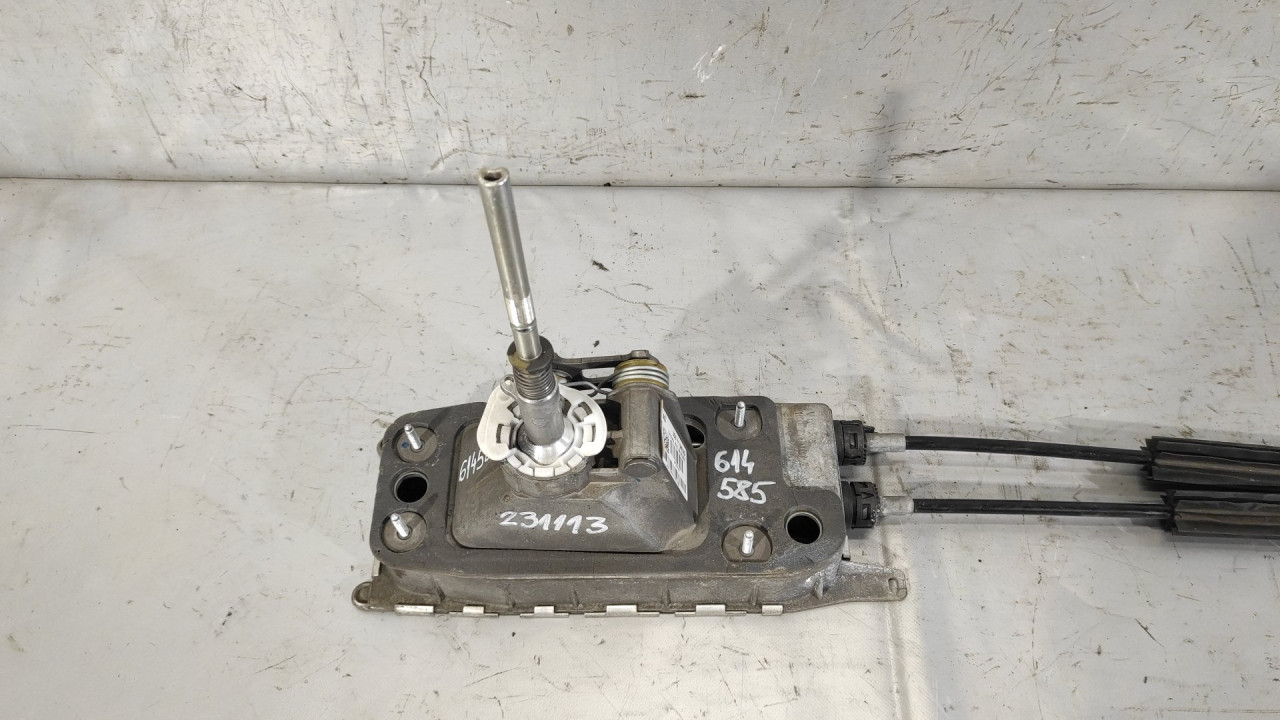 DIJELOVI SALTEBLA VW PASSAT B7 > 10-14 3C0711049AG