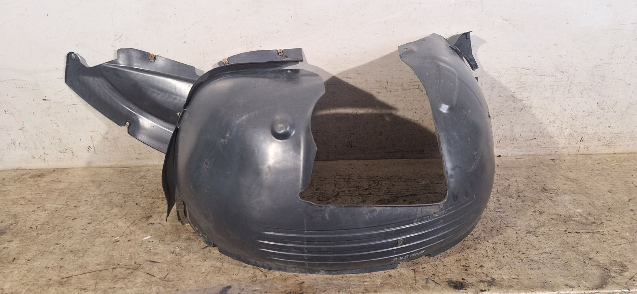 UNUTRASNJI BLATOBRAN VW PASSAT CC > 12-17 3C8805977
