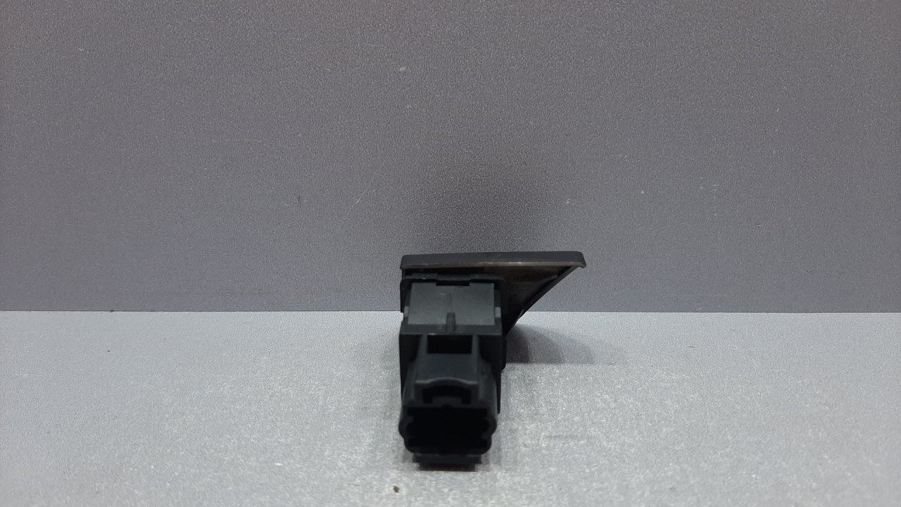 DIJELOVI PREKIDAC PEUGEOT 307 > 01-05 96394787XT