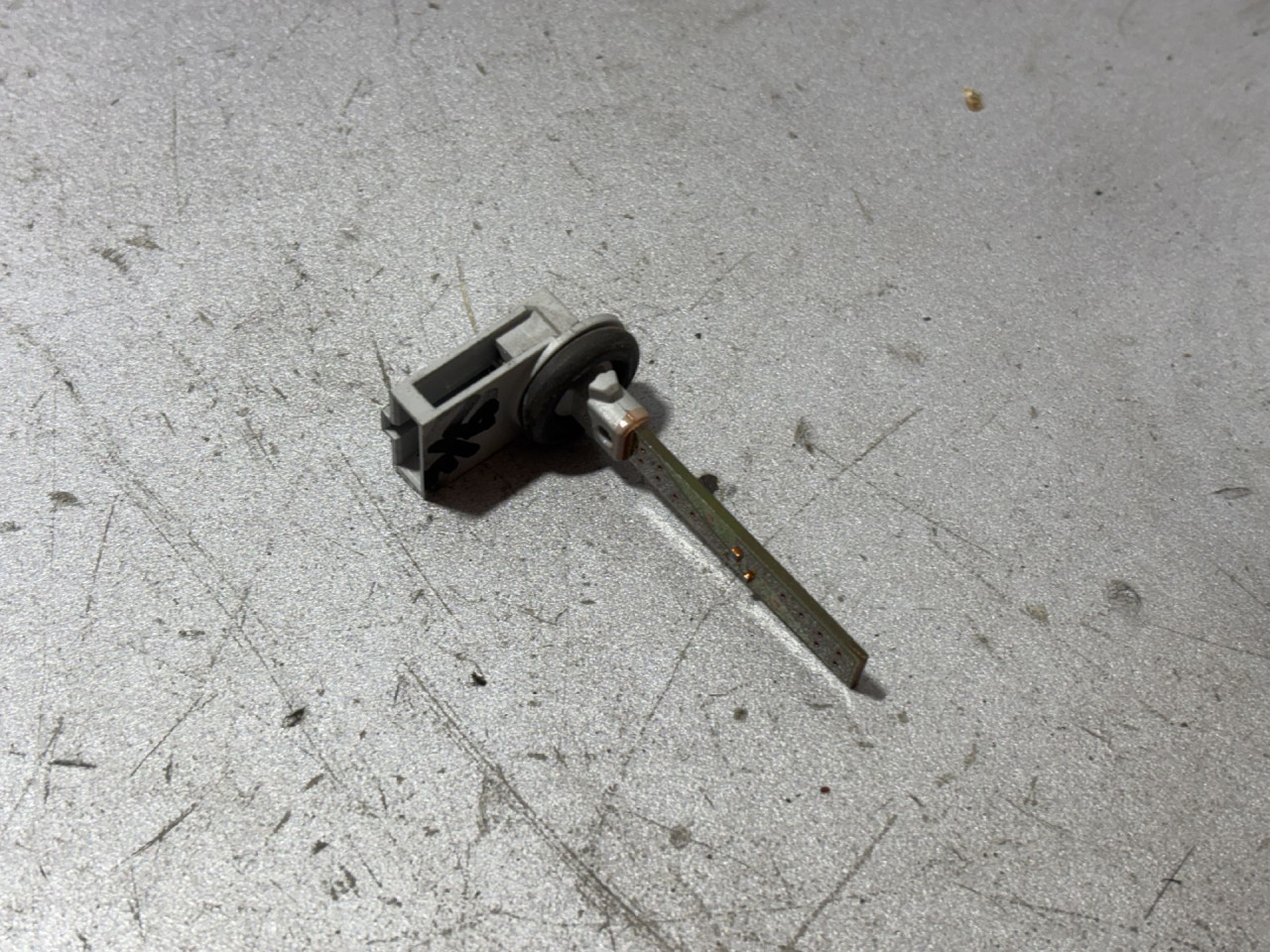 DIJELOVI SENZOR TEMPERATURE VW TIGUAN > 11-15 4B0820539