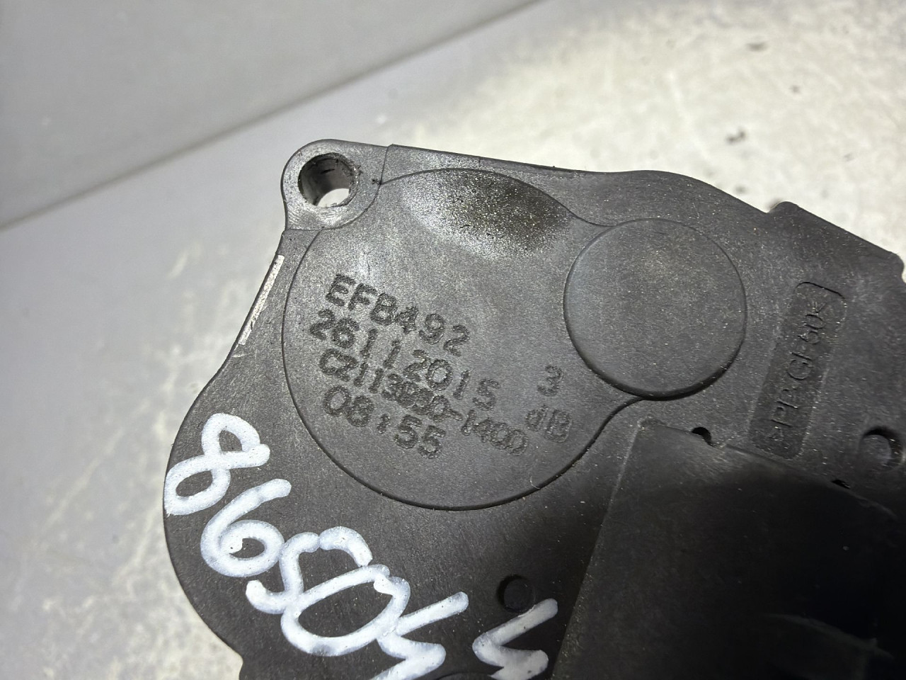 MOTORIC KLAPNE MERCEDES A KLASA (W176) > 15-18 EFB4923