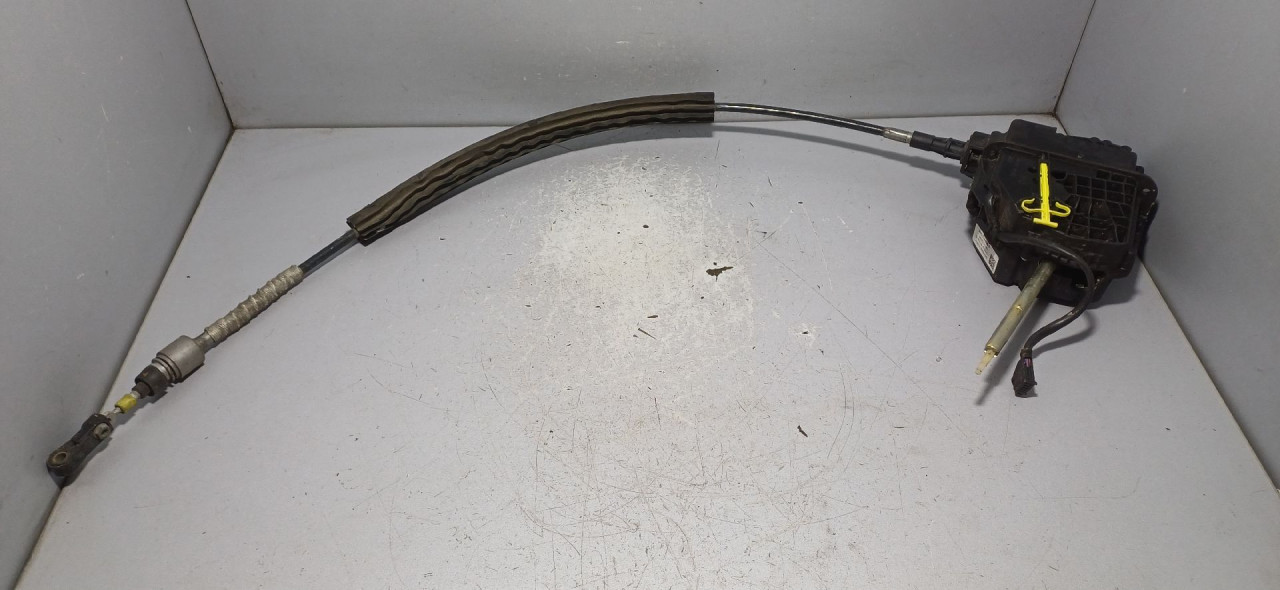DIJELOVI SALTEBLA VW PASSAT B7 > 10-14 3AC713025D