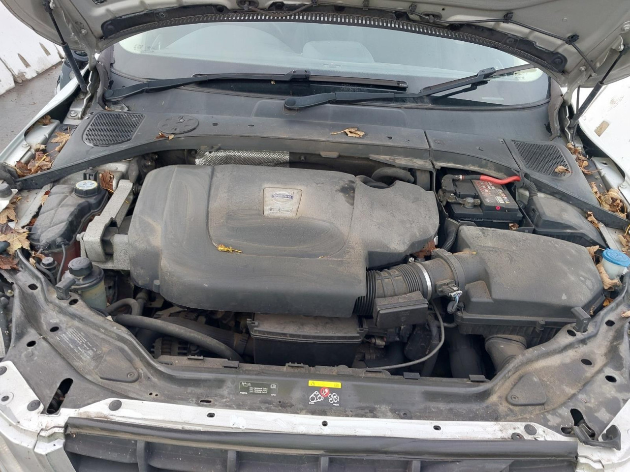 VOLVO XC60 2.4 DIZEL 129KW 2010 MJENJAC MOTOR D5244T14 DIJELOVI