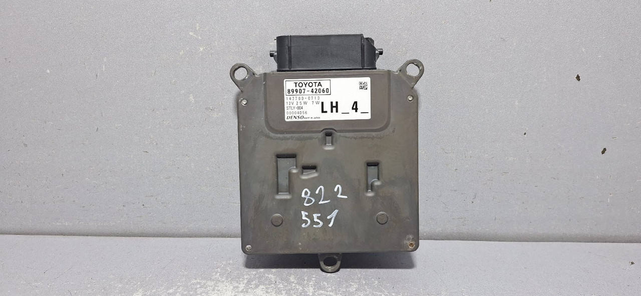 DIJELOVI BALAST FARA TOYOTA RAV 4 > 18- 8990742060