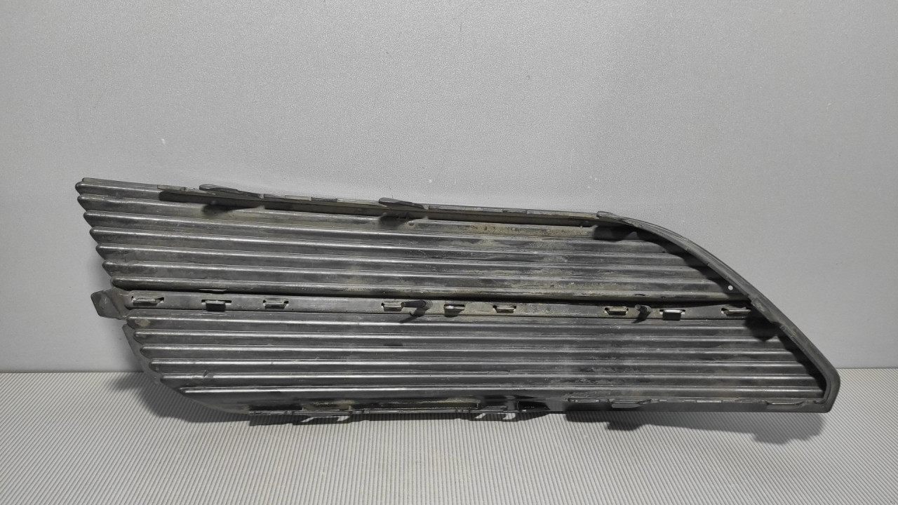 DIJELOVI PLASTIKA BRANIKA   8V3807682