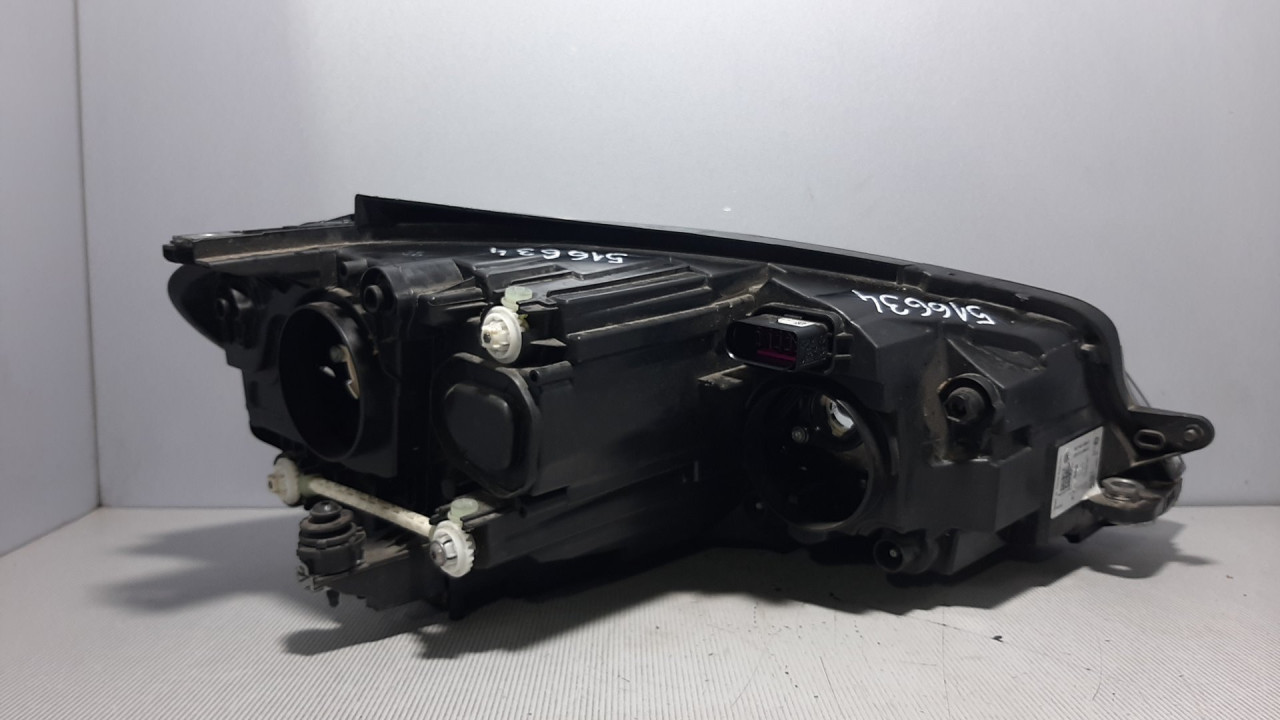 DIJELOVI FAR VW GOLF 7 > 12-16 5G1941005D