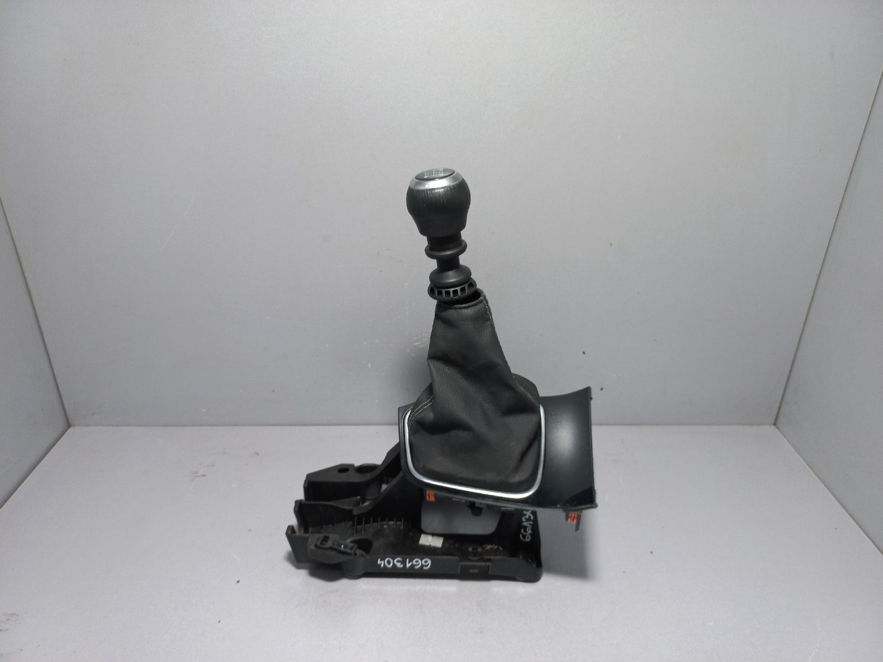 DIJELOVI SALTEBLA TOYOTA AURIS > 15-18 112102401