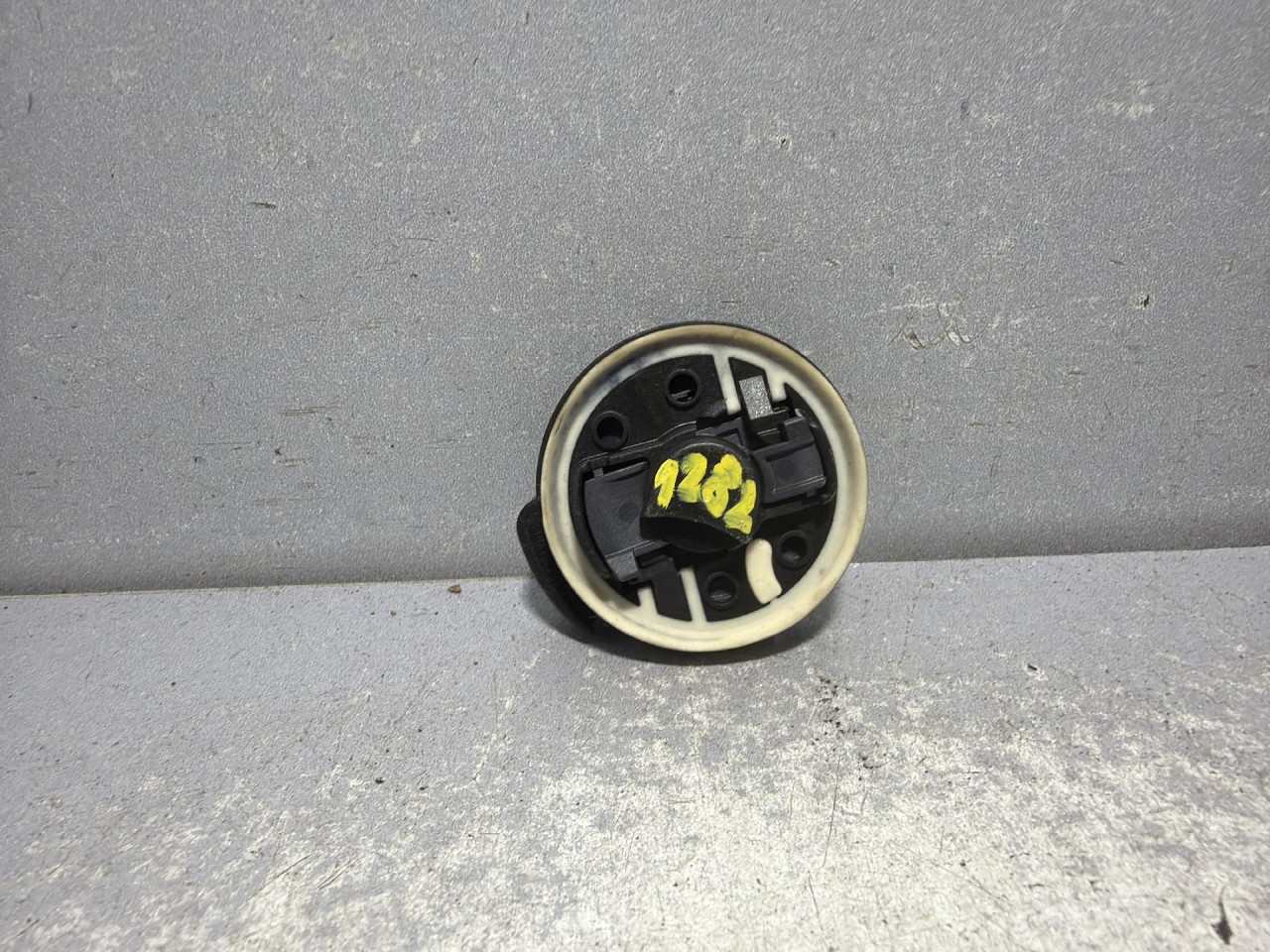 DIJELOVI SENZOR AIRBAGA VW TIGUAN > 20- 2.0 85E959354A