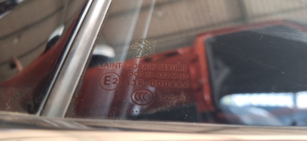 DIJELOVI STAKLO PEUGEOT 308 > 13-17