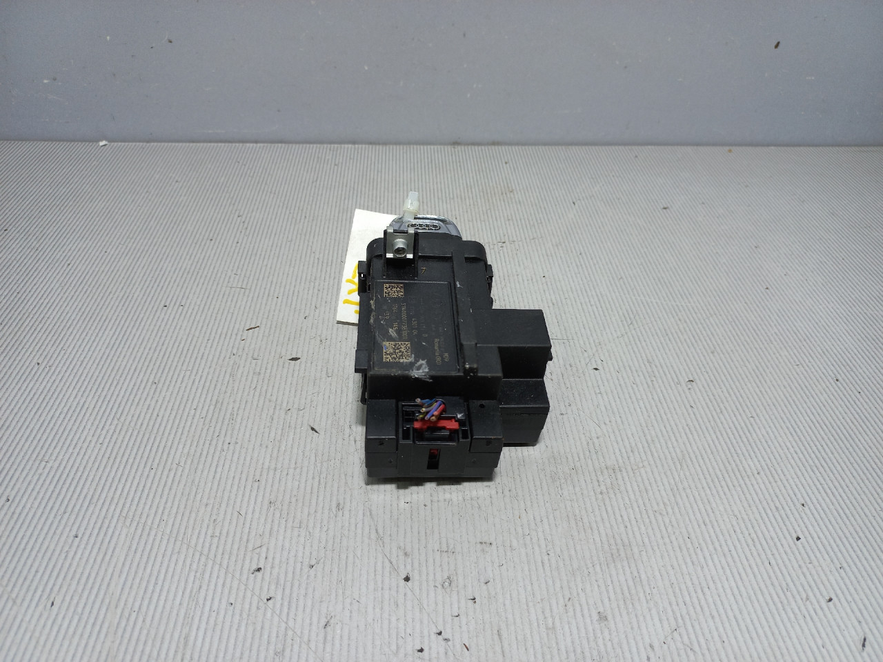 BRAVA PALJENJA AUDI A4 (B8) > 12-15 8K0909131D