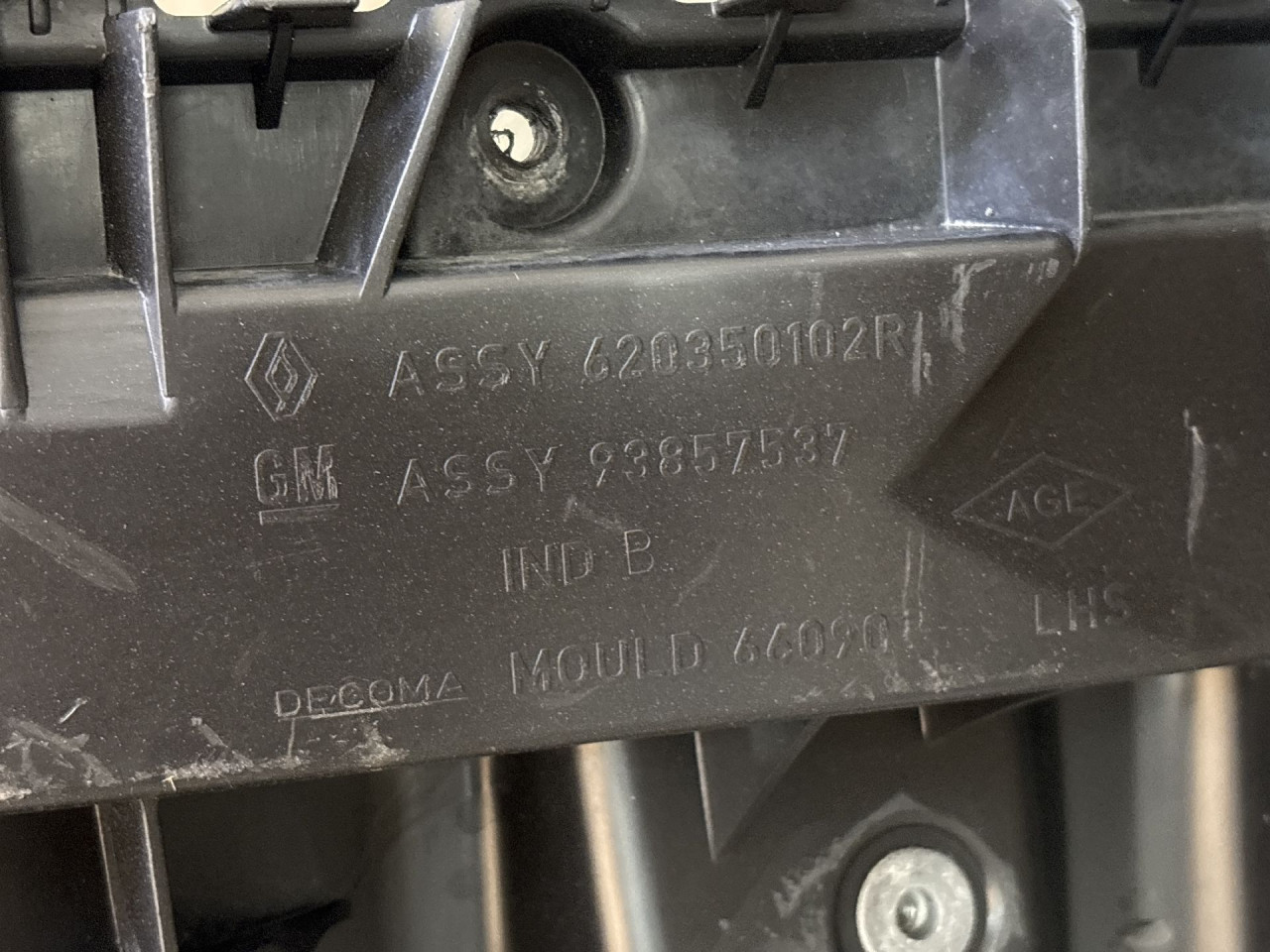 PLASTIKA BRANIKA NISSAN PRIMASTAR > 07-15 620350102R