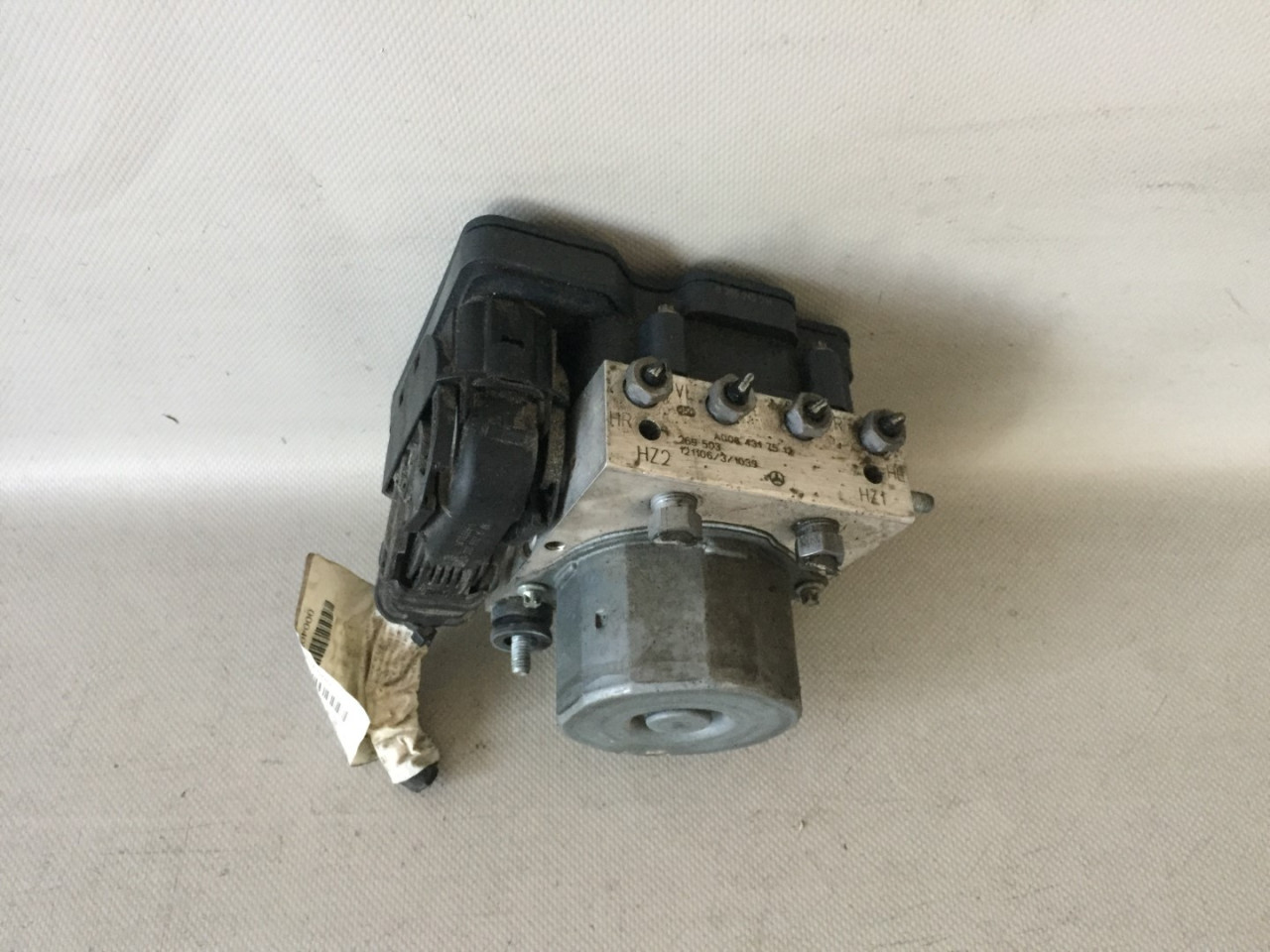 ABS ELEKTRONIKA MERCEDES A KLASA (W176) > 12-15 A008431