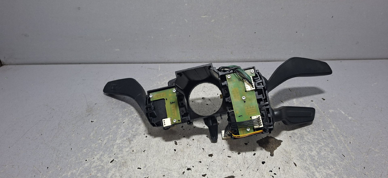 DIJELOVI RUCICE VOLANA AUDI A3 (8VF/8VK) > 16-20 1.6 8V0953521HB