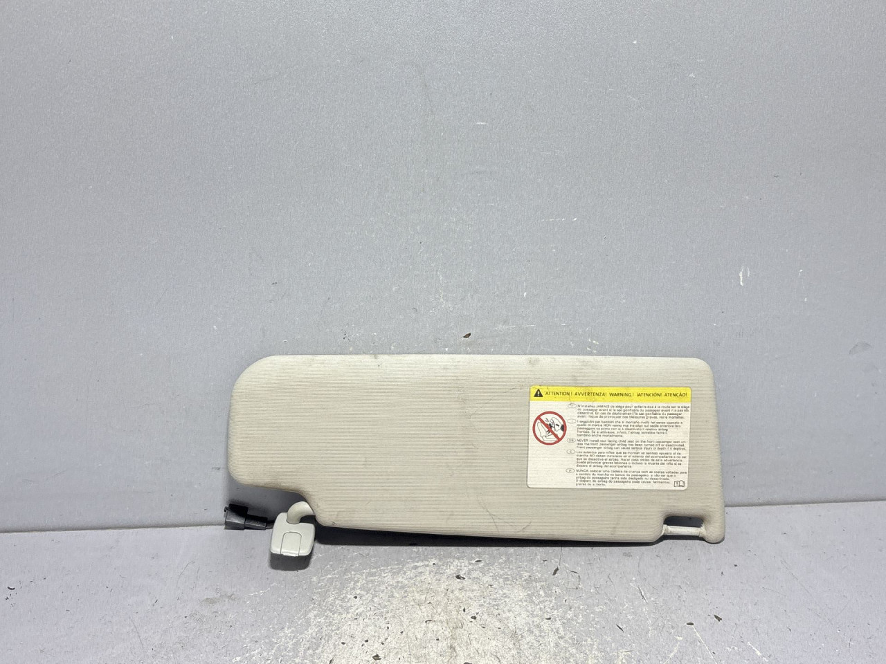 DIJELOVI SUNCOBRAN VW PASSAT B7 > 10-14 1.6 3C0857551P