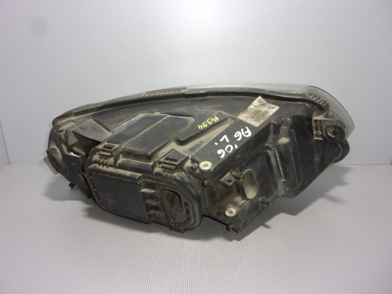 DIJELOVI FAR AUDI A6 > 04-08 AD034014F0941003