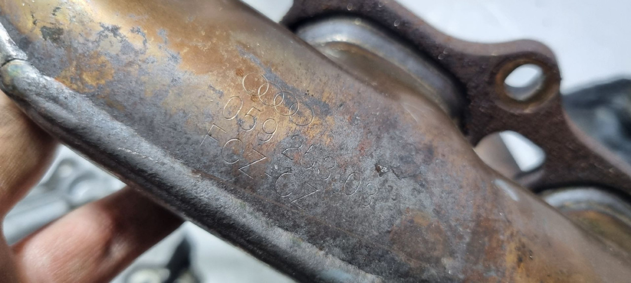 IZDUVNA GRANA AUDI A8 (4H) > 10-13 05925303