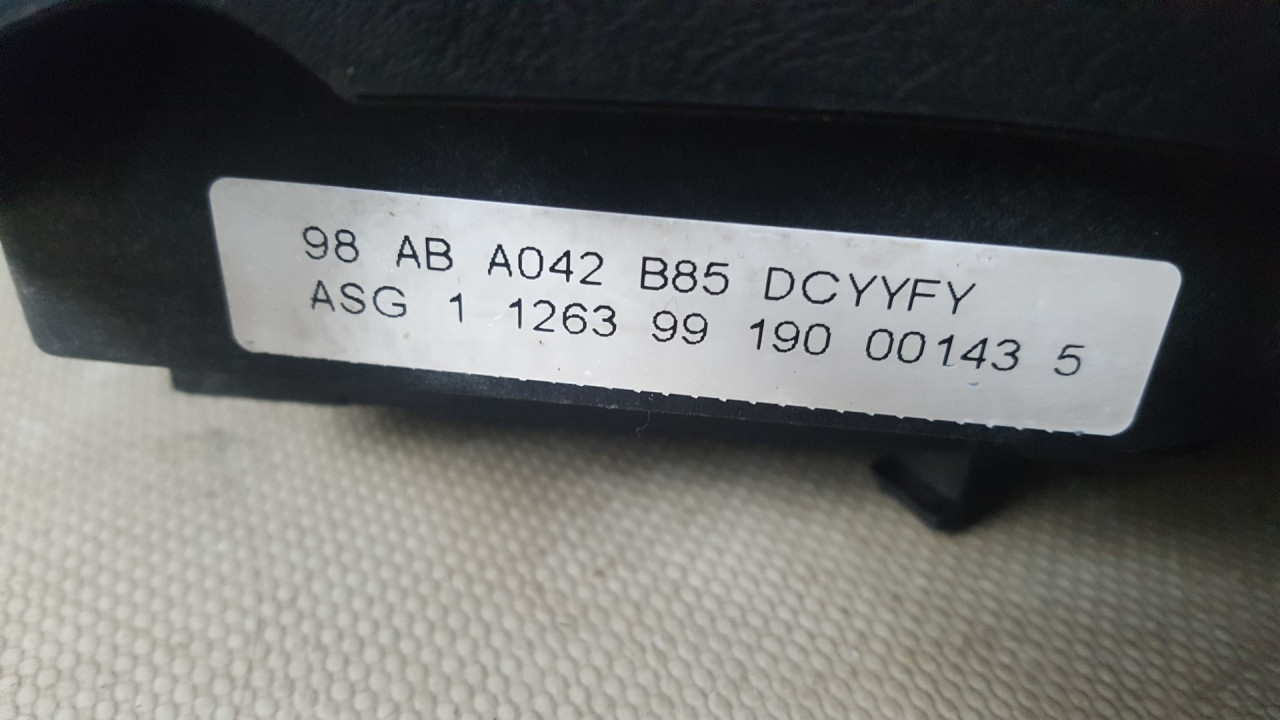 DIJELOVI AIRBAG VOLANA FORD FOCUS > 01-05 AO42B85