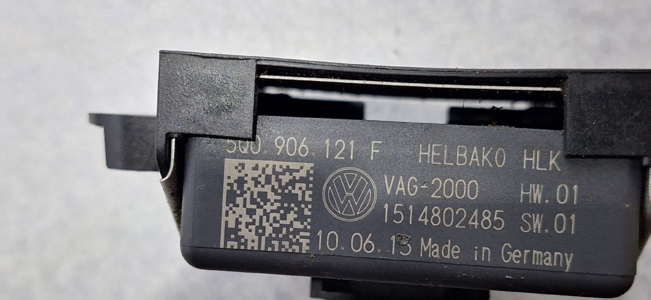 DIJELOVI ELEKTRONIKA MODUL VW TIGUAN > 11-15 5Q0906121F