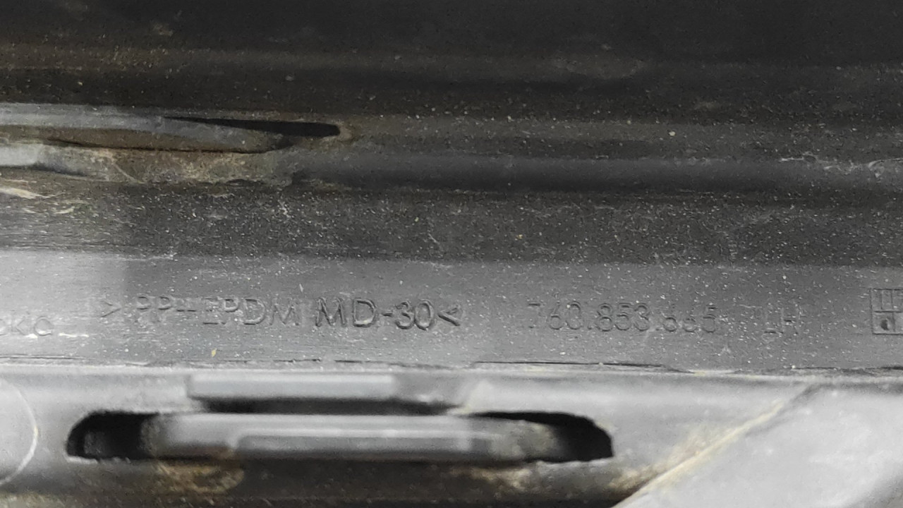 RESETKA BRANIKA VW TOUAREG > 18- 760853665