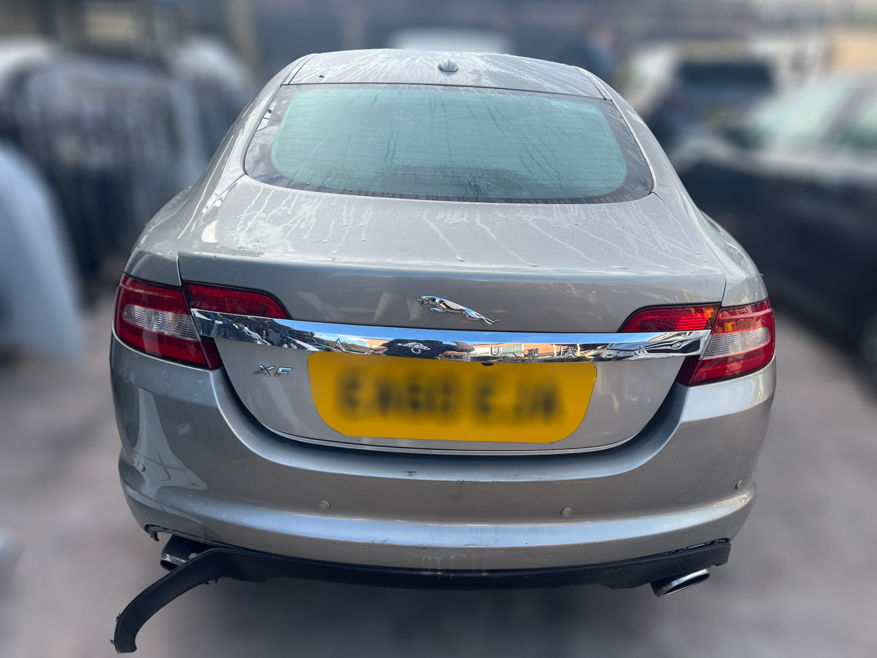 DIJELOVI JAGUAR XF (X250) > 08-15 177 Dizel 306DT MOTOR