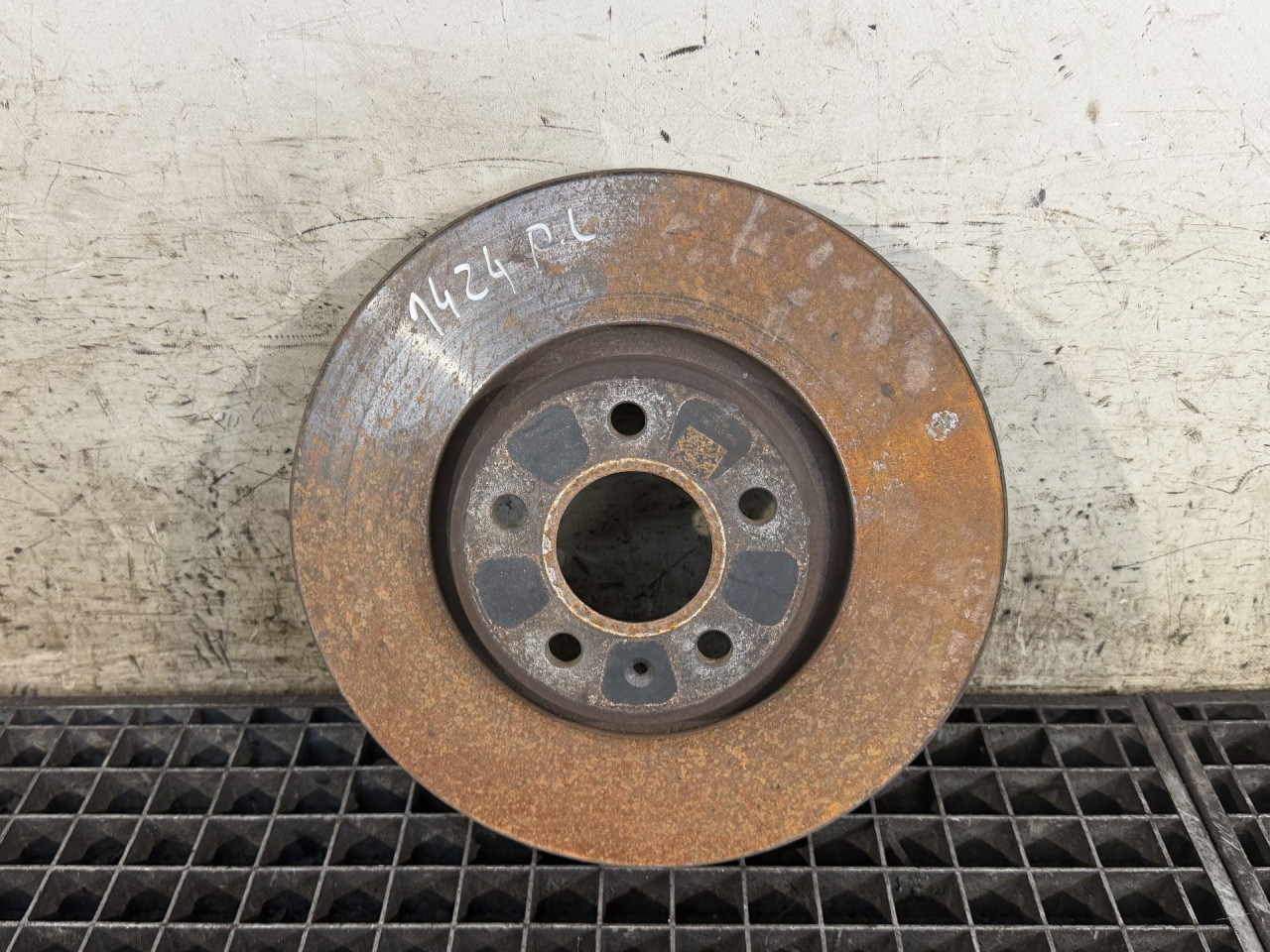 DIJELOVI KOCIONI DISK AUDI Q5 > 12-16 2.0 8R0615301G