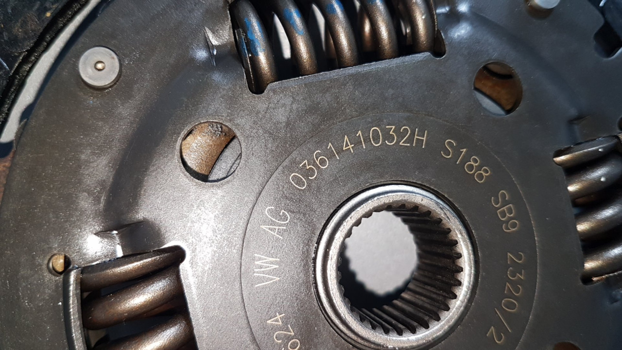 DIJELOVI LAMELA AUDI A3 > 03-08 036141032H