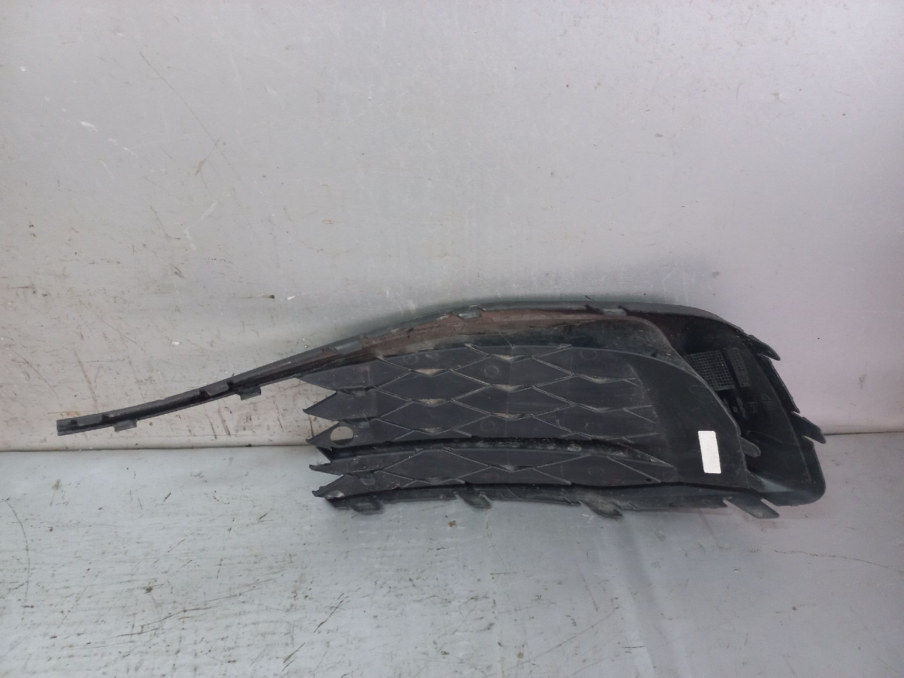 PLASTIKA BRANIKA SEAT LEON > 05-09 5FA853666
