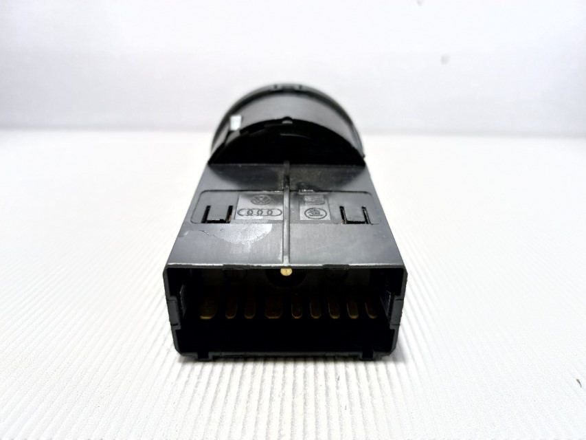PREKIDACI SVJETLA SKODA FABIA > 07-10 1U0941531D