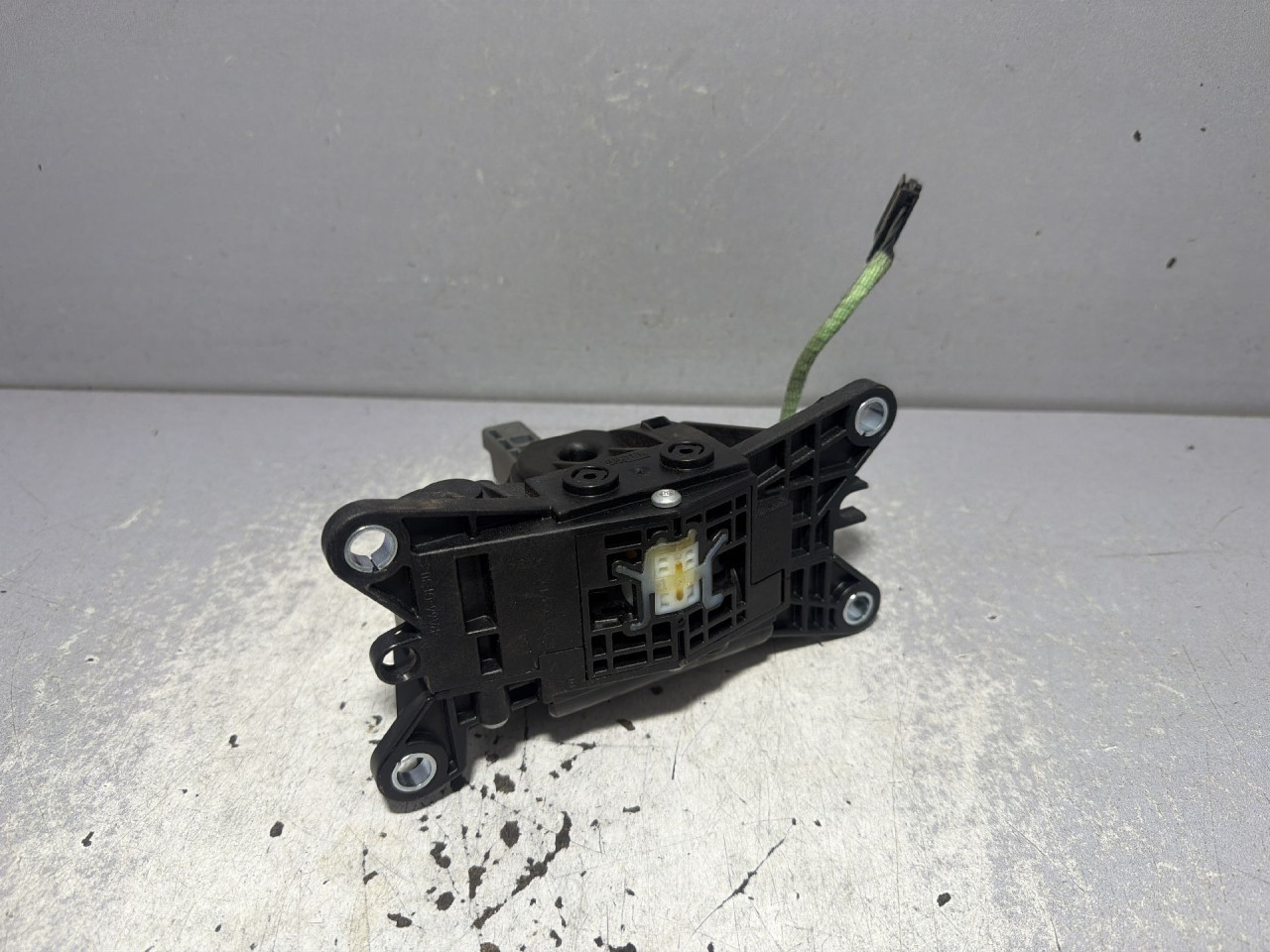 DIJELOVI SALTEBLA AUDI A6 4K > 18- 4K2713041H