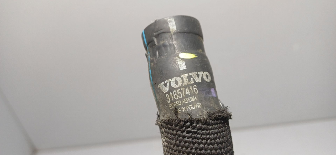 DIJELOVI CRIJEVO VOLVO V70 > 14-16 2.0 31657416