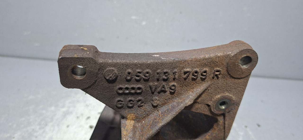 DIJELOVI IZDUVNA GRANA AUDI Q5 > 08-11 3.0 059131799R