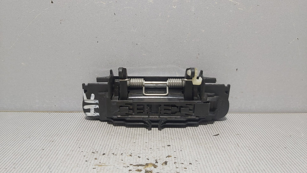 RUCKA VRATA AUDI A4 (B7) > 04-07 4B0839885