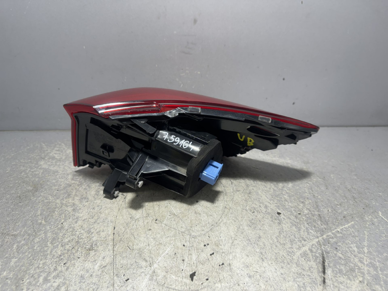 DIJELOVI STOP SVJETLO VW T-ROC > 17- 2GA945095D