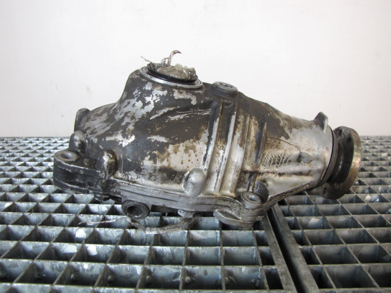 DIFERENCIJAL BMW SERIJA 5 (E60N/E61N) > 07-10 7563326