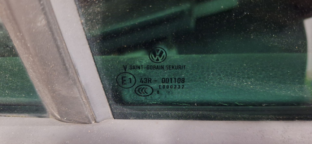 DIJELOVI STAKLO VW GOLF 6 > 08-12 2.0