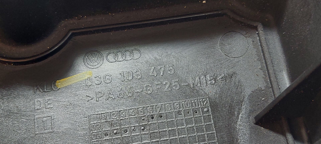 DIJELOVI DEKLO VW GOLF 5 > 03-08 03G103475