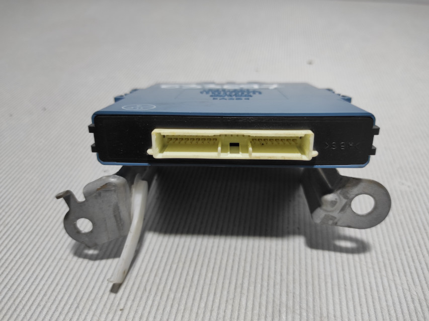 ELEKTRONIKA MODUL TOYOTA PRIUS XW20 > 04-09 89618-47011