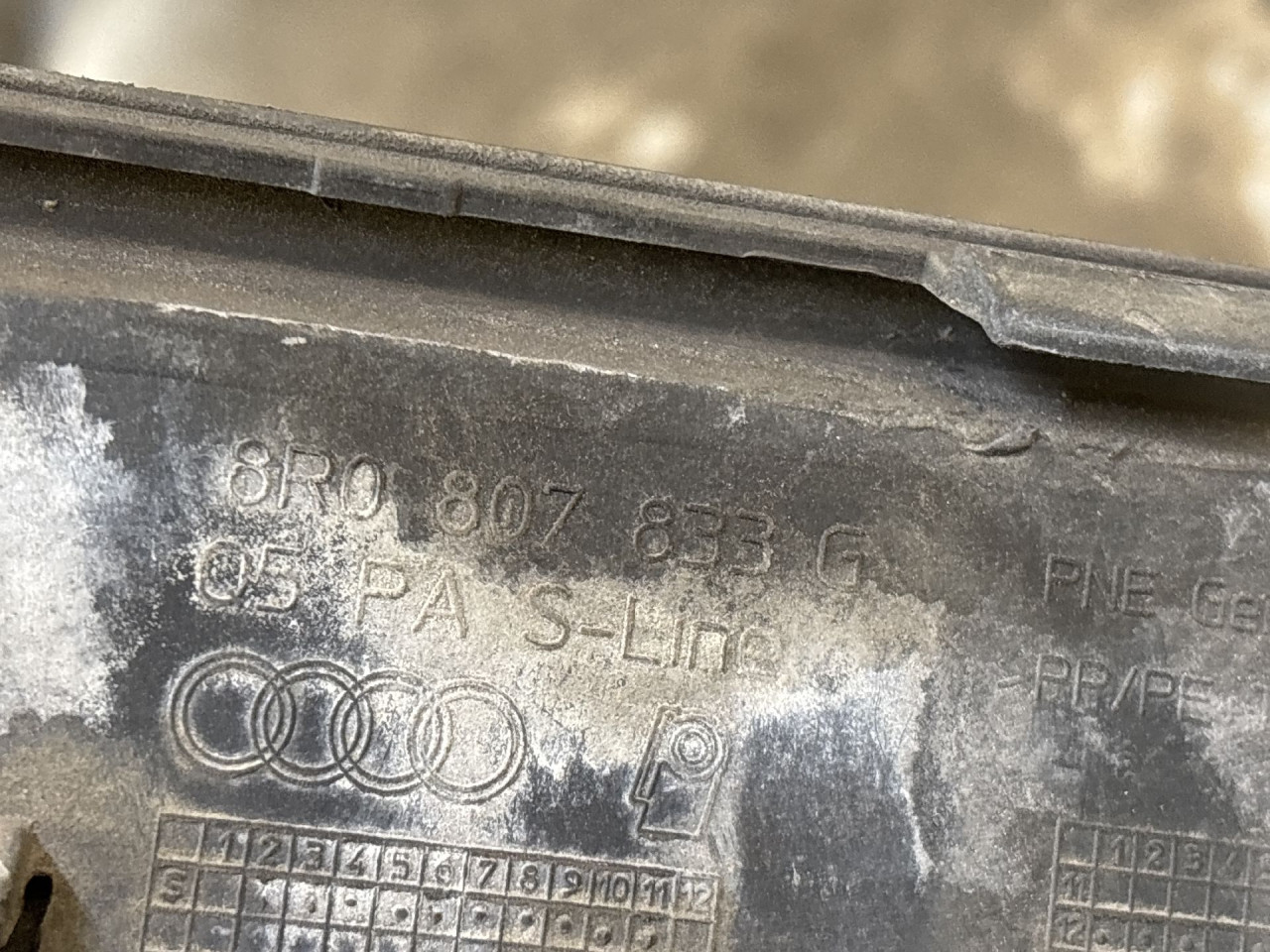 DIJELOVI SPOJLER AUDI A6 4G > 14-18 8R0807833G