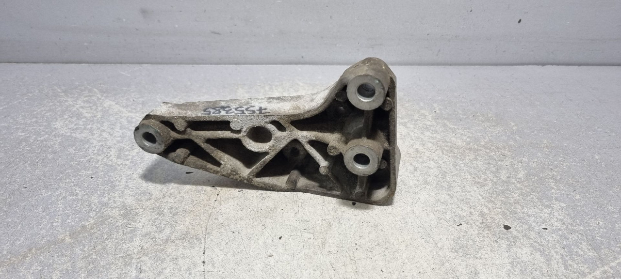 DIJELOVI NOSAC OPEL INSIGNIA > 14-16 90575142