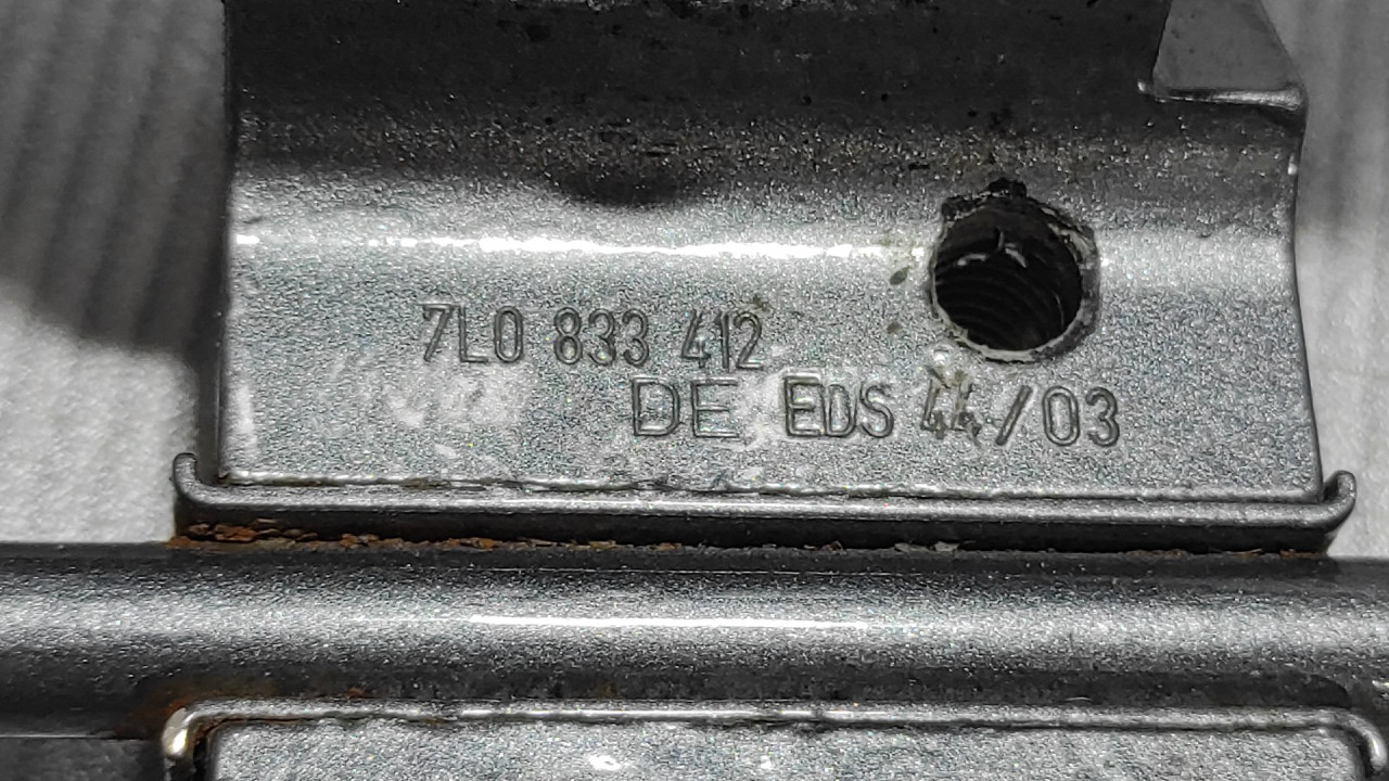 DIJELOVI BAGLAMA VW TOUAREG > 02-06 7L0833412