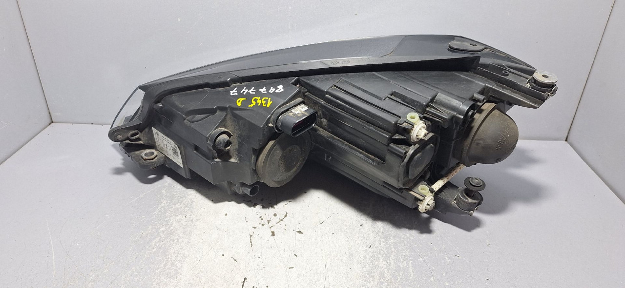DIJELOVI FAR VW GOLF 7 FACELIFT > 16-20 5G2941006D